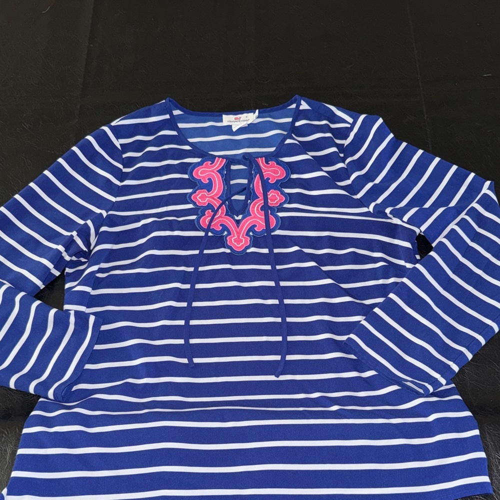 Vineyard Vines Navy and White Striped Long Sleeve Tee, EUC